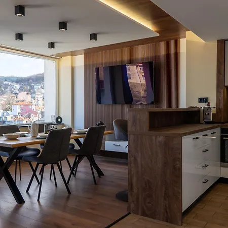 Grand * גברובו