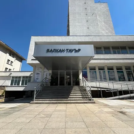 Grand * ガブロヴォ