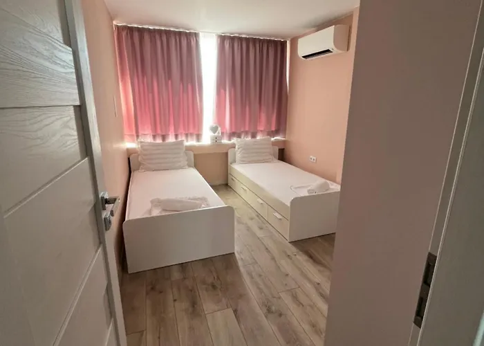 アパート Grand *